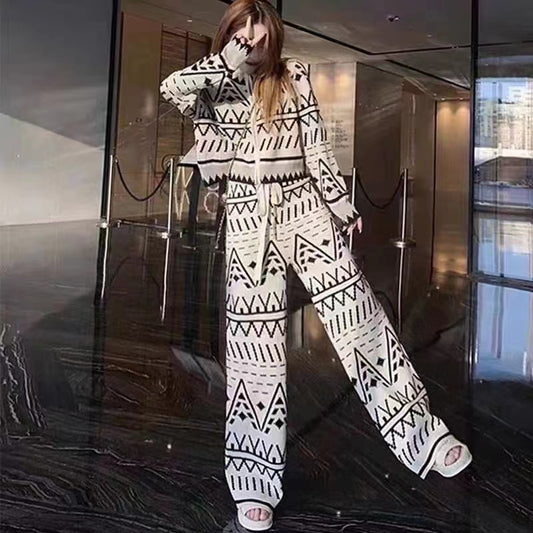 Autumn and Winter Fragrant Style Knitted Casual Sports suit Women's Fashionable Internet Celebrity Street Slimming Wide leg Pants Two piece Set