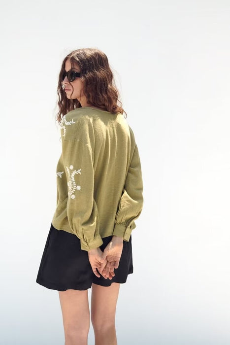 Women Wear Autumn Contrast Color Embroidery Long Upper Outer Garment