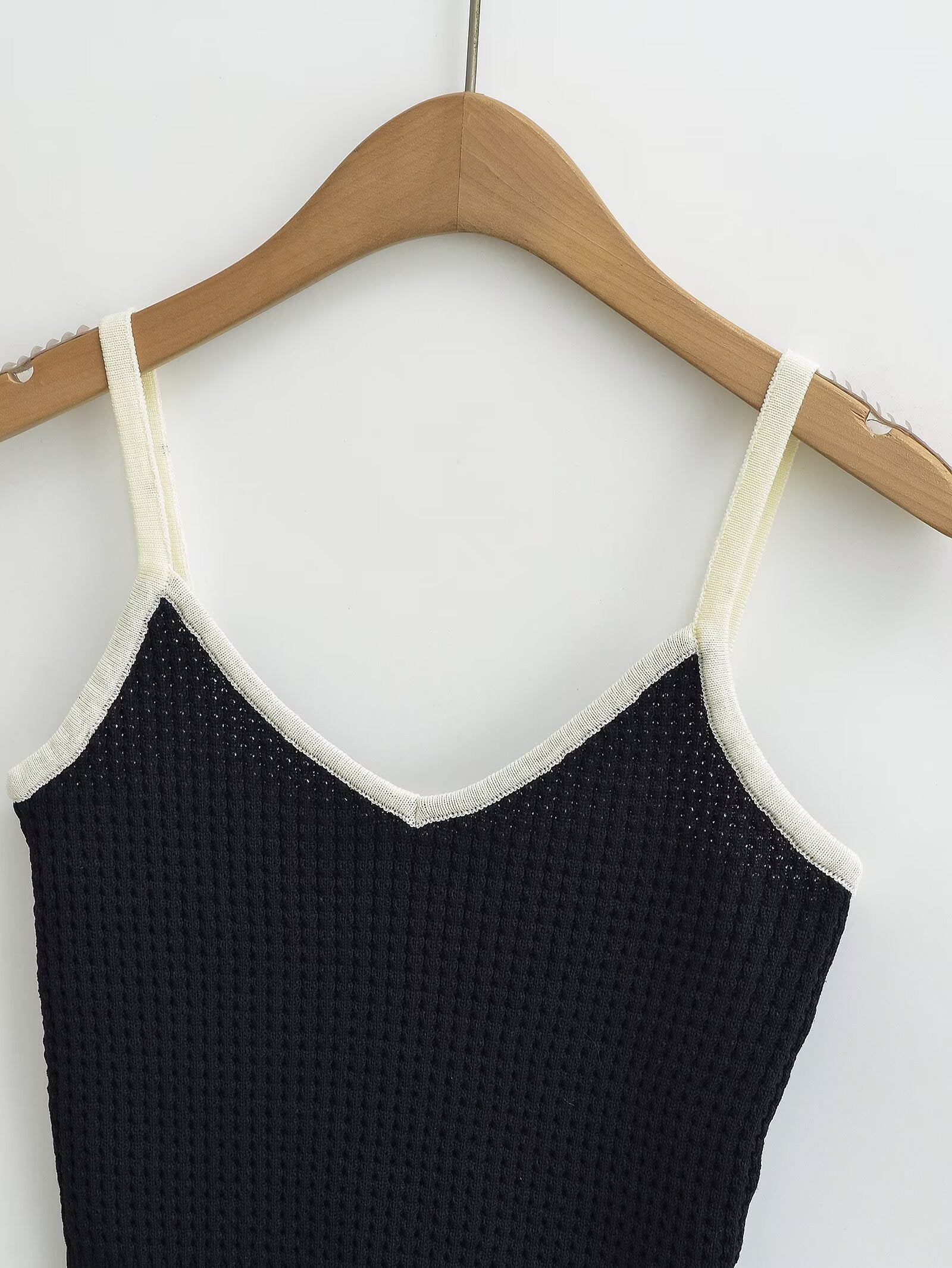 Women Clothing French Wooden Ear Color Matching Knitted Camisole Chic