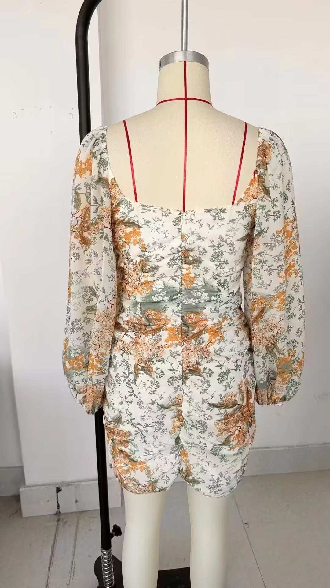 Autumn Printed V neck Pleated Long Sleeve Backless Sheath Dress